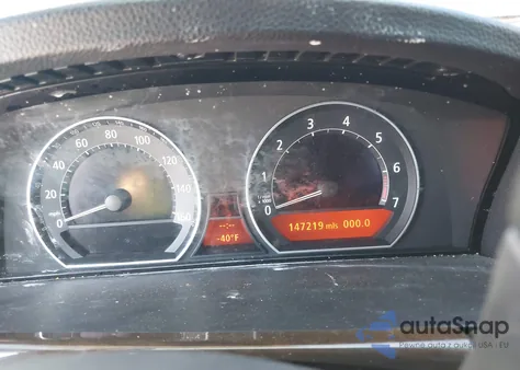 2005 BMW 745Li z USA, uszkodzony, nr VIN WBAGN63585DS60511